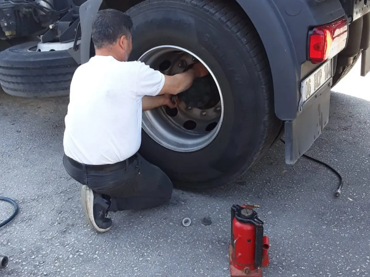 Kurşunlu Oto Lastikçi